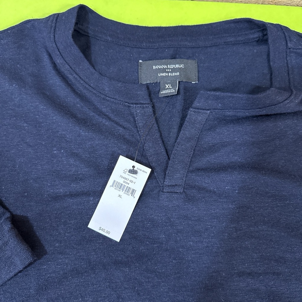Banana Republic Men's Deep Blue Long Sleeve Tee